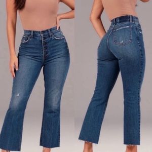Abercrombie & Fitch The Kick Flare Ultra High Rise Distressed Jeans 32 / 14 L.